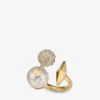 Anillo con múltiples dijes Anillo con perlas y acabado dorado Anillo con múltiples dijes Anillo con perlas y acabado dorado