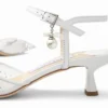 Aren Sling Back 45: sandalias de malla con cristales blancos y charm de perla Aren Sling Back 45: sandalias de malla con cristales blancos y charm de perla