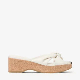 Avenue Wedge 50: sandalias de cuña de piel napa color café con leche