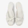 Avenue Wedge 50: sandalias de cuña de piel napa color café con leche Avenue Wedge 50: sandalias de cuña de piel napa color café con leche