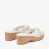 Avenue Wedge 50: sandalias de cuña de piel napa color café con leche Avenue Wedge 50: sandalias de cuña de piel napa color café con leche