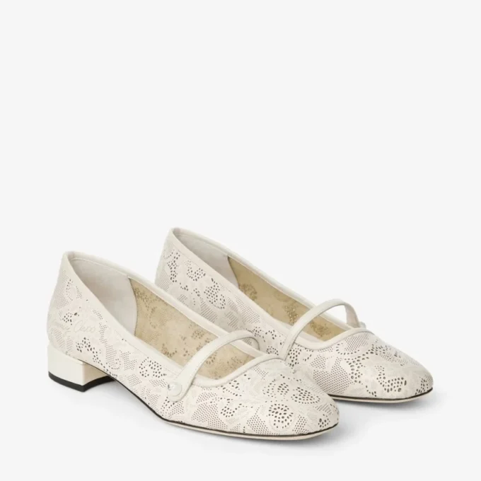 Bailarinas Elisa Latte de jimmy choo con cordones de napa perforada Bailarinas Elisa Latte de jimmy choo con cordones de napa perforada