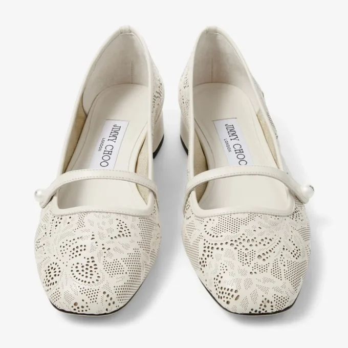 Bailarinas Elisa Latte de jimmy choo con cordones de napa perforada Bailarinas Elisa Latte de jimmy choo con cordones de napa perforada