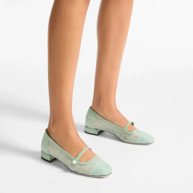 Bailarinas Elisa Verde de Jimmy Choo en cordón y piel spazzolato Bailarinas Elisa Verde de Jimmy Choo en cordón y piel spazzolato