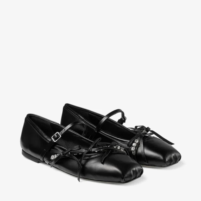 Bailarinas Loli en napa negra brillante con lazos de piel suave tipo guante Bailarinas Loli en napa negra brillante con lazos de piel suave tipo guante