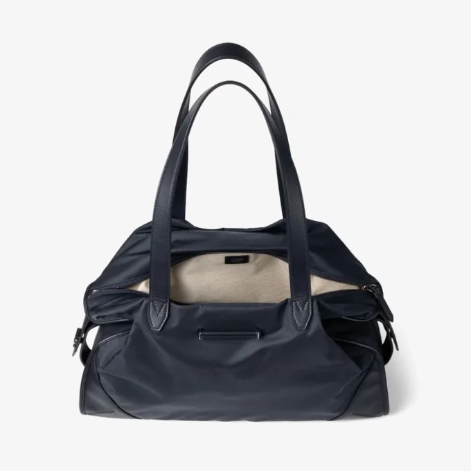 Bar Holdall: bolso de viaje grande de nailon marino con ribetes de piel de becerro lisa Bar Holdall: bolso de viaje grande de nailon marino con ribetes de piel de becerro lisa