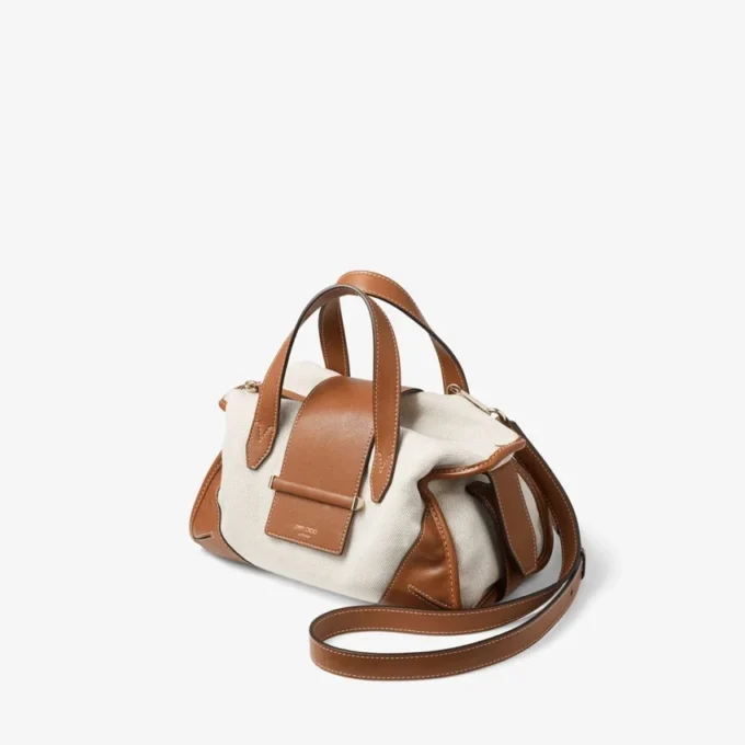 Bar Holdall Small: bolso de viaje de lona reciclada en color natural y marrón claro con ribetes de piel Biker