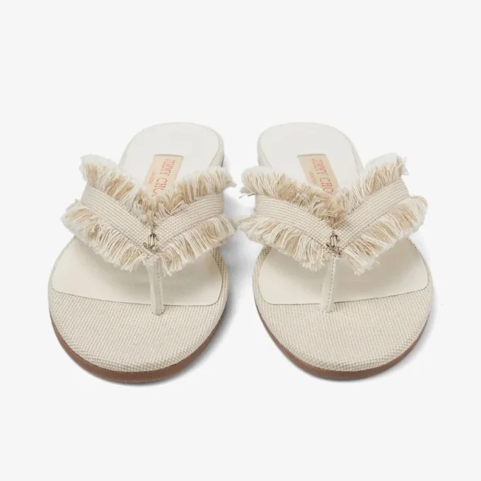 Bay Flat Sandalias planas de lona deshilachada con motas en color almendra Bay Flat Sandalias planas de lona deshilachada con motas en color almendra