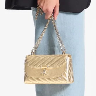 Bolso bandolera pequeño Curve en piel napa metalizada acolchada dorada