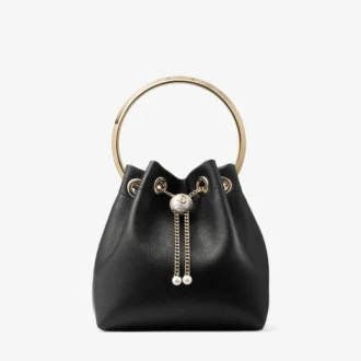 Bolso Bon Bon Biker de piel negra con cierre de perlas