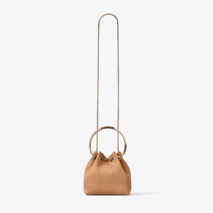 Bolso Bon Bon de ante color toffee con cierre de esfera metálica Bolso Bon Bon de ante color toffee con cierre de esfera metálica