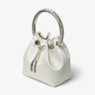 bolso bon bon de satn marfil con asa de cristal 2 330x330 - Bolso Bon Bon de sat&eacute;n marfil con asa de cristal