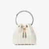 Bolso Bon Bon de satén marfil con perlas por toda la superficie Bolso Bon Bon de satén marfil con perlas por toda la superficie