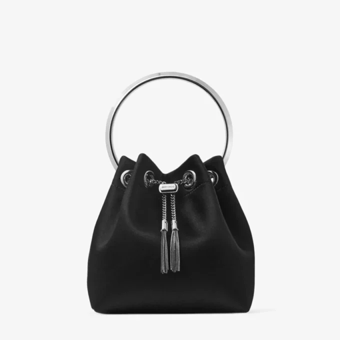Bolso Bon Bon de satén negro con asa metálica