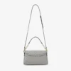 Bolso Curve Top Handle de piel Biker acolchada en color paloma con detalle de perla Bolso Curve Top Handle de piel Biker acolchada en color paloma con detalle de perla