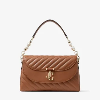 Bolso Curve Top Handle de piel Biker acolchada en color tostado con detalle de perlas