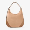 Bolso de hombro Bar Hobo M de ante color toffee con ribetes de cuero Biker