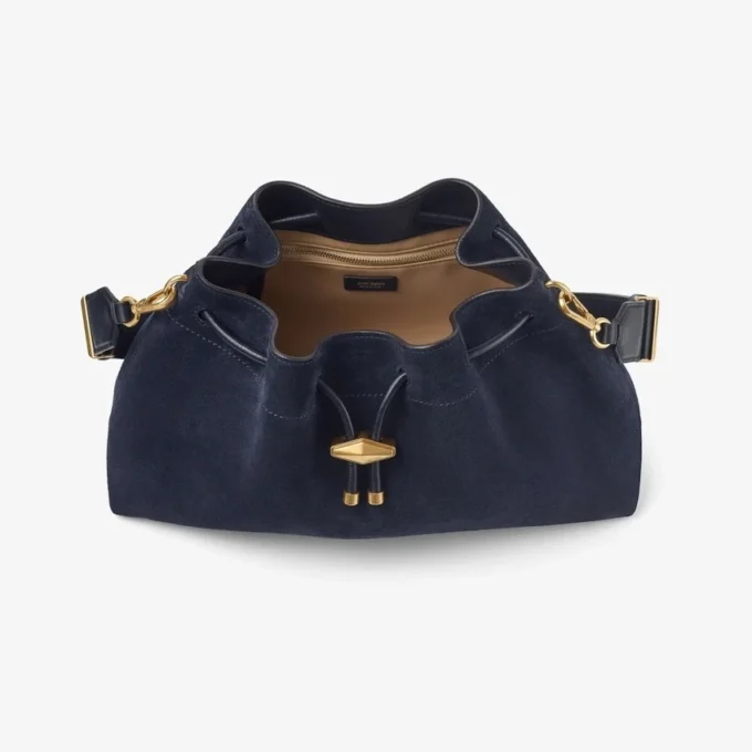 Bolso de hombro Cinch mediano de ante azul marino Bolso de hombro Cinch mediano de ante azul marino