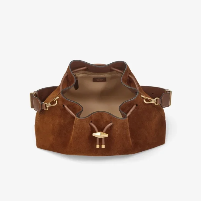 Bolso de hombro Cinch mediano de ante marrón claro Bolso de hombro Cinch mediano de ante marrón claro