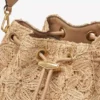 Bolso de hombro Cinch mediano de rafia tejida con motivos florales naturales