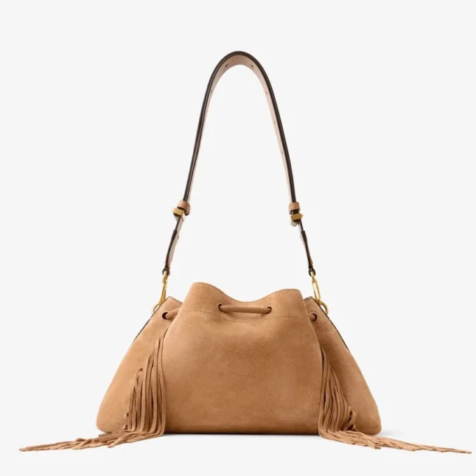 Bolso de hombro mediano Cinch de ante color toffee con flecos Bolso de hombro mediano Cinch de ante color toffee con flecos