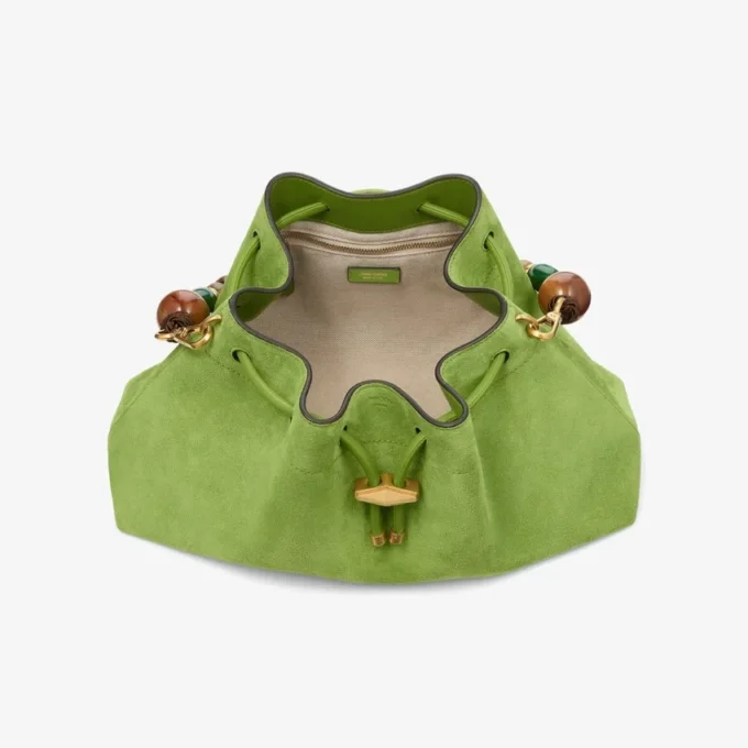 Bolso de hombro mediano Cinch de ante color trébol con correa trenzada de cuentas
