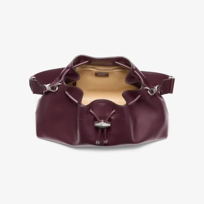 Bolso de hombro mediano Cinch de piel granate Bolso de hombro mediano Cinch de piel granate