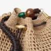 Bolso de hombro mediano Cinch de rafia de ganchillo en tonos naturales y chocolate con correa trenzada