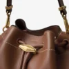 Bolso de hombro mediano de piel color tostado Cinch Bolso de hombro mediano de piel color tostado Cinch
