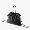 Bolso de hombro mini de satén negro con cordón y asa superior