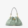 Bolso de hombro pequeño Cinch de Jimmy Choo en cuero perforado verde Bolso de hombro pequeño Cinch de Jimmy Choo en cuero perforado verde