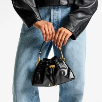 Bolso de hombro pequeño Cinch de piel Biker negra suave y brillante