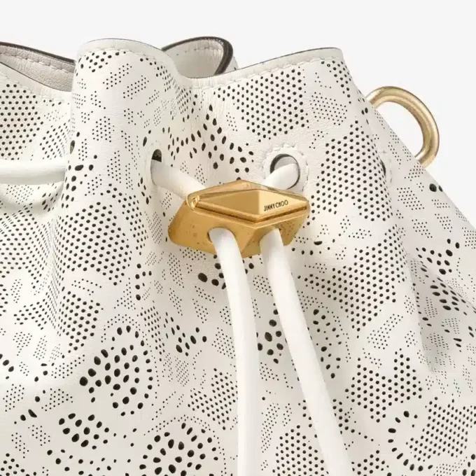 Bolso de hombro pequeño Cinch de piel de encaje perforada color latte