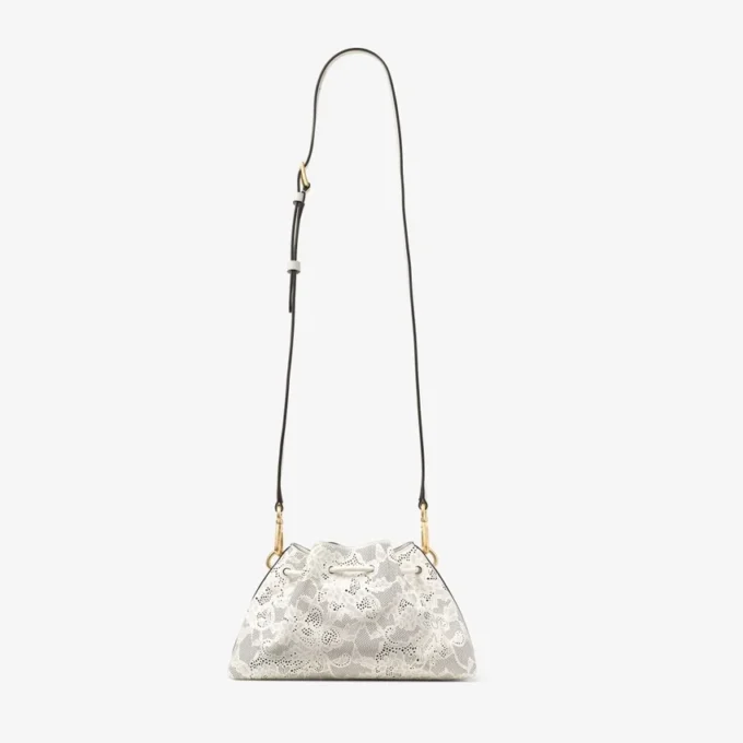 Bolso de hombro pequeño Cinch de piel de encaje perforada color latte