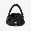 Bolso de hombro pequeño Cinch negro de satén tejido Bolso de hombro pequeño Cinch negro de satén tejido