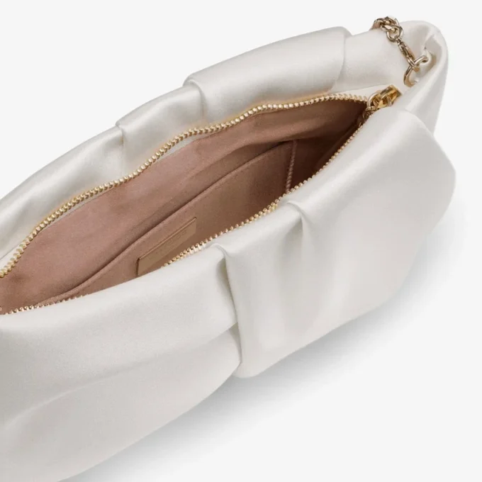Bolso de mano Bonny Clutch en satén marfil Bolso de mano Bonny Clutch en satén marfil