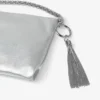 Bolso de mano Callie de piel metalizada plateada Bolso de mano Callie de piel metalizada plateada
