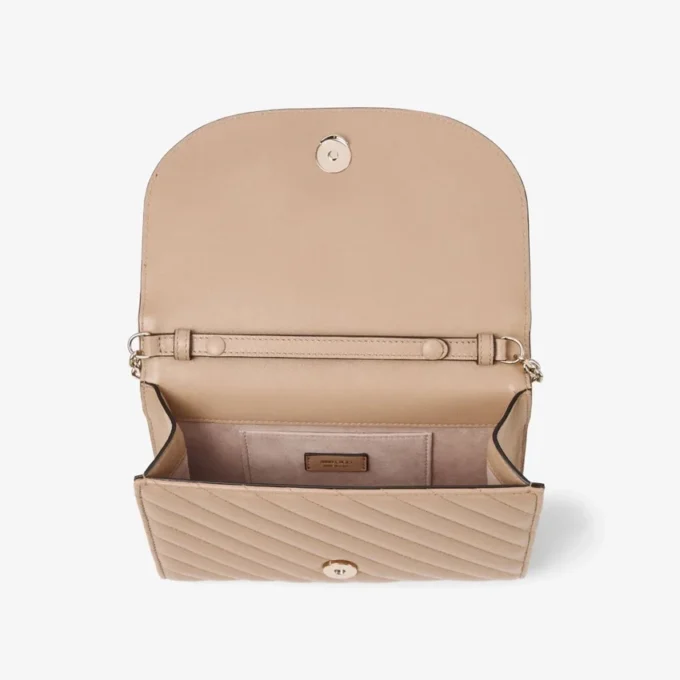 Bolso de mano Curve Bolso de mano de piel Biker acolchada Chai Bolso de mano Curve Bolso de mano de piel Biker acolchada Chai