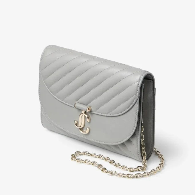 Bolso de mano Curve de piel Biker acolchada en color paloma
