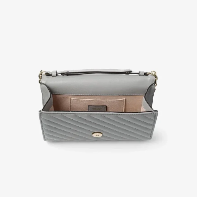 Bolso de mano Curve de piel Biker acolchada en color paloma