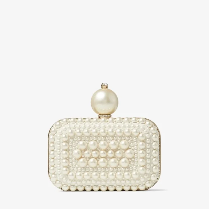 Bolso de mano Micro Cloud de ante blanco con adornos de perlas por toda la superficie Bolso de mano Micro Cloud de ante blanco con adornos de perlas por toda la superficie