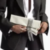 Bolso de mano Zandra de ante brillante en color oro claro con pulsera de cadena Bolso de mano Zandra de ante brillante en color oro claro con pulsera de cadena