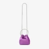 Bolso de satén Bon Bon en violeta orquídea con asa tipo pulsera metálica