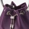 Bolso de satén Bon Bon Winter Bloom con brazalete metálico Bolso de satén Bon Bon Winter Bloom con brazalete metálico