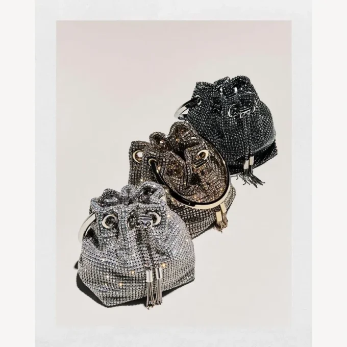 Bolso Micro Bon Bon de malla de cristal plateado con asa metálica