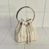 Bolso mini Micro Bon Bon de satén marfil con perlas por toda la superficie Bolso mini Micro Bon Bon de satén marfil con perlas por toda la superficie