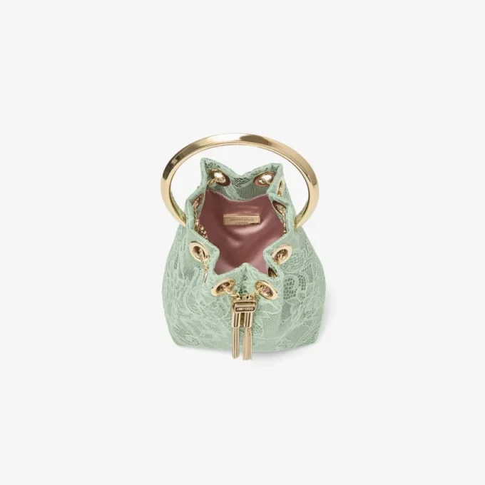 Bolso mini tipo cubo Micro Bon Bon de satén verde y encaje jimmy choo Bolso mini tipo cubo Micro Bon Bon de satén verde y encaje jimmy choo