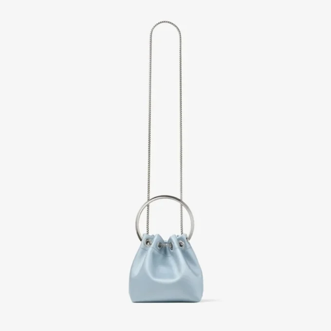 Bolso tipo cubo Bon Bon de satén azul hielo Bolso tipo cubo Bon Bon de satén azul hielo