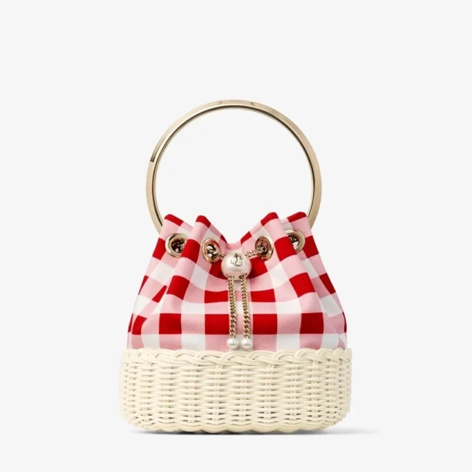 Bolso tipo cubo Bon Bon de tela de algodón a cuadros vichy rojo rubí y mimbre Bolso tipo cubo Bon Bon de tela de algodón a cuadros vichy rojo rubí y mimbre