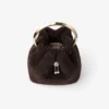 Bolso tipo cubo Bon Bon en color chocolate con asa metálica